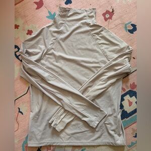 Lavender Ventilated Long Sleeve Athletic top